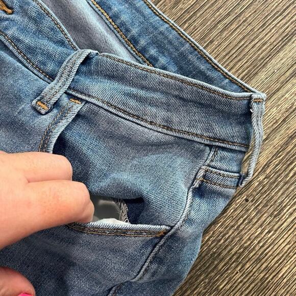 Old Navy Super Skinny Jeans High Rise Whiskering Denim Medium Wash Blue Size 14 - Picture 6 of 12